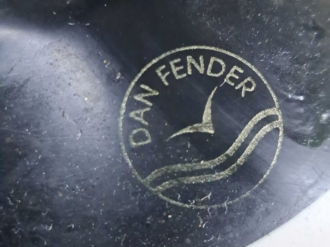 Billede 2 - Dan fender 623 hvid/sort top