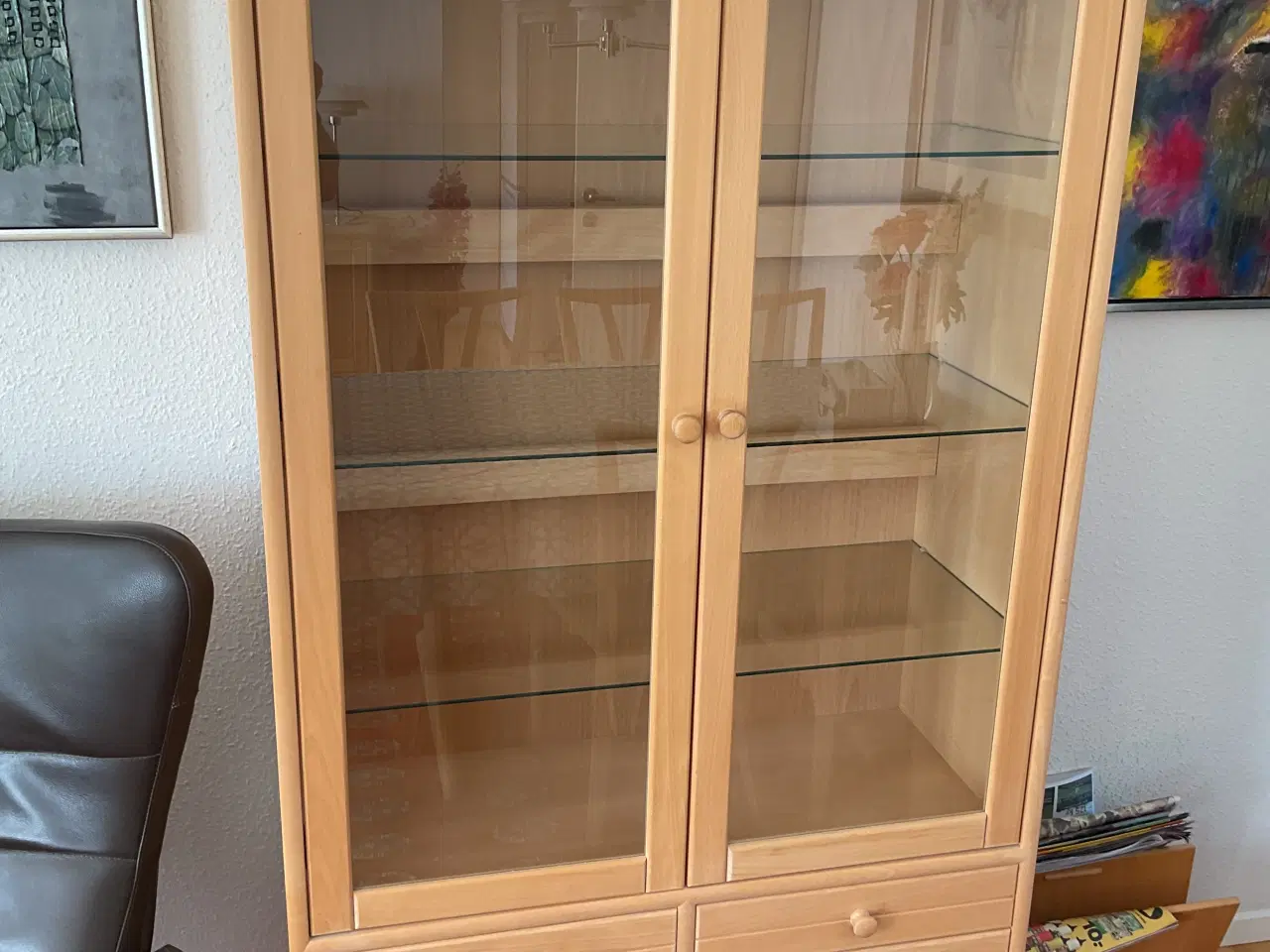 Billede 1 - Falsig vitrine i bøg