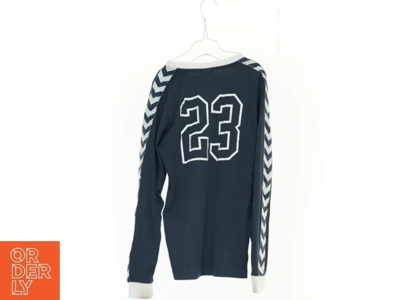 Billede 2 - Bluse fra Hummel (str. 146 cm)