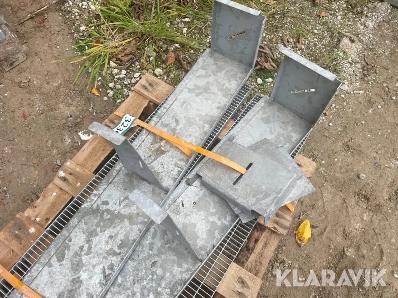 Billede 7 - Sokkelaffugter Galvaniseret 2 stk