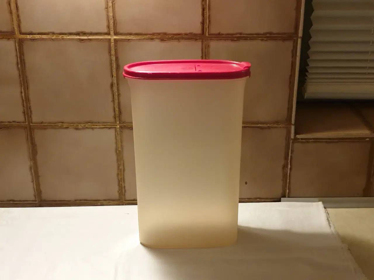 Billede 1 - Tupperware stor 2,9L