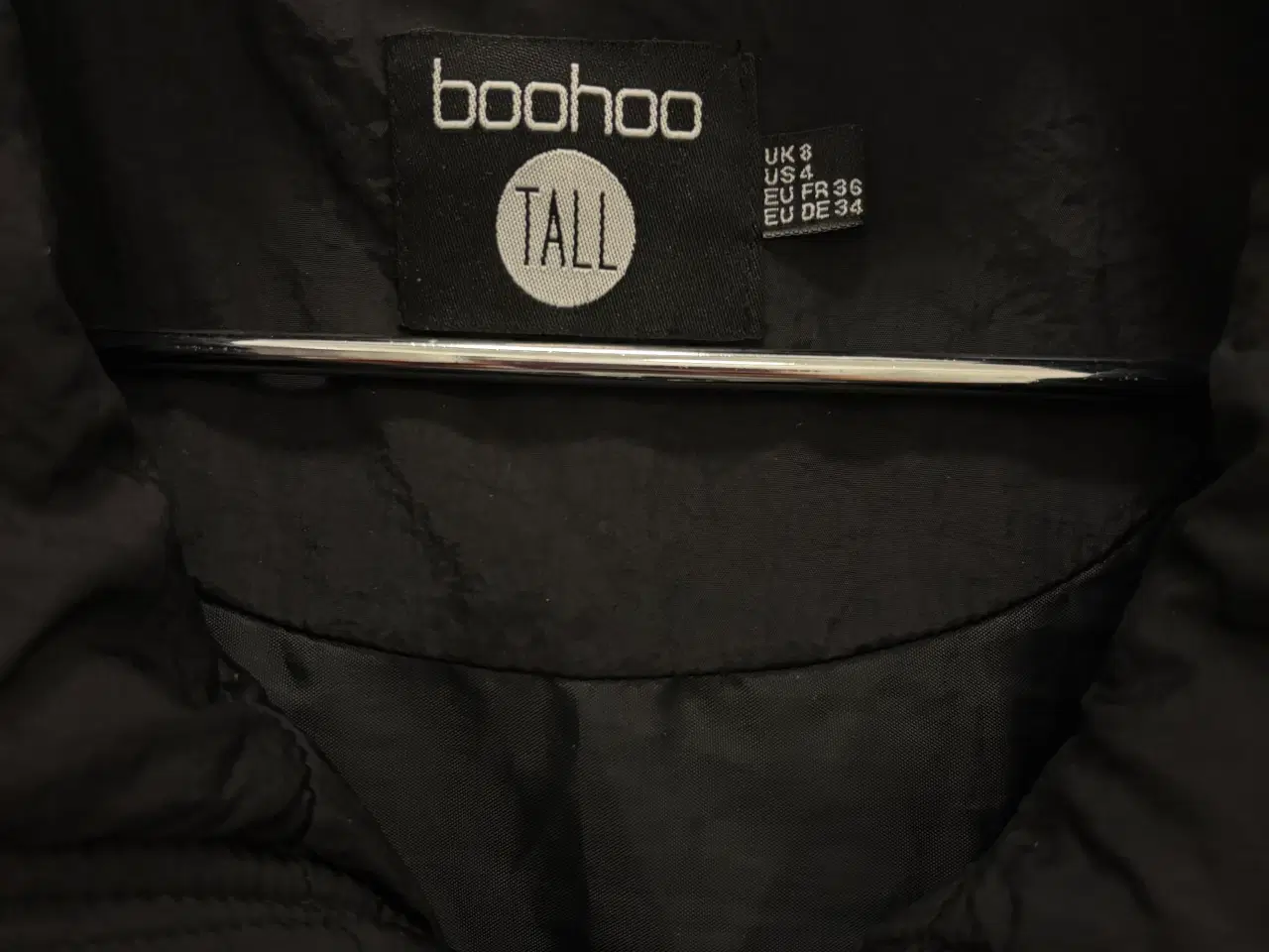 Billede 3 - Boohoo Tall vatteret dunjakke – str. 36