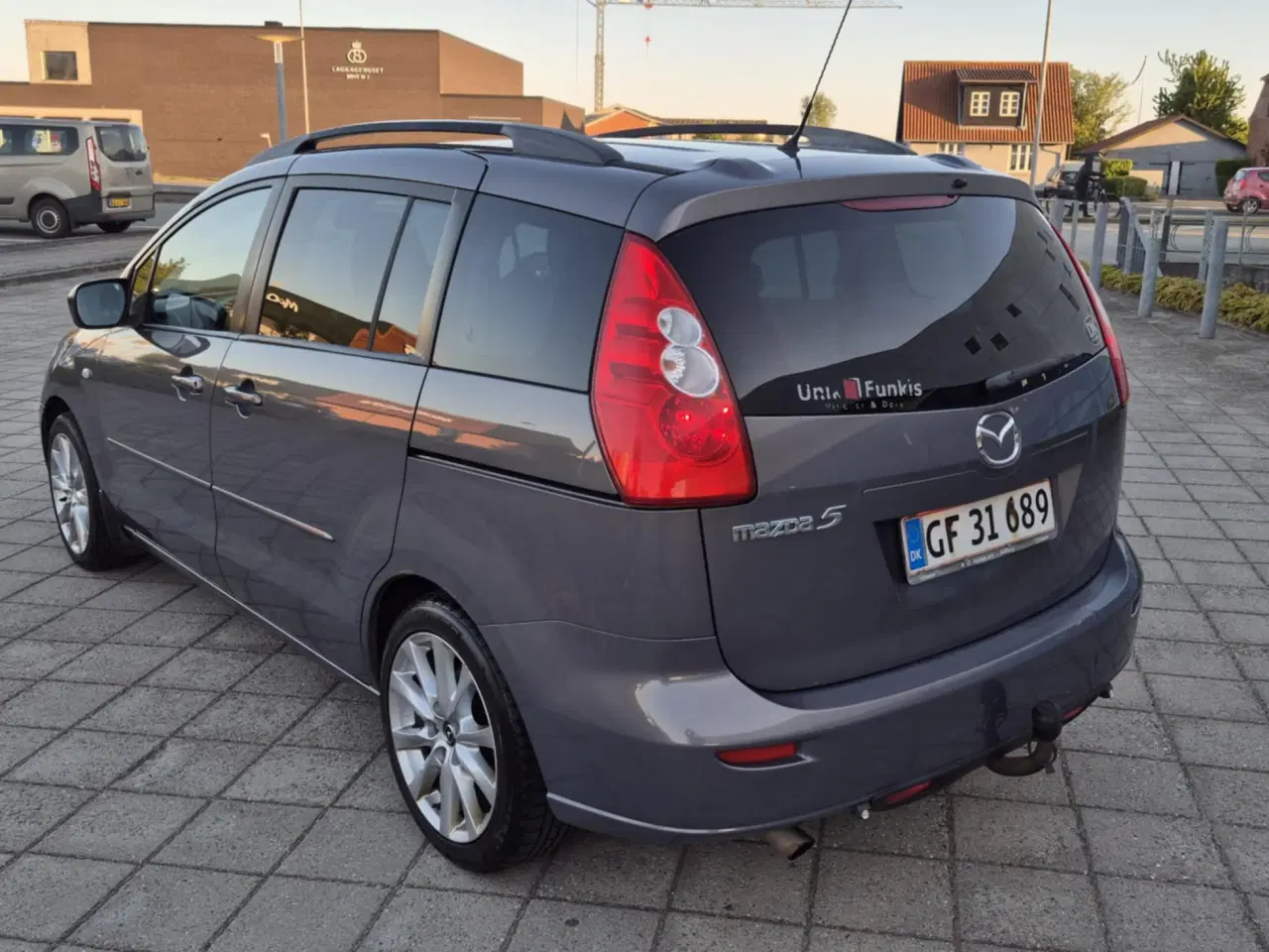 Billede 2 - Mazda 5 lækker familie vogn pæn velholdt kør godt.
