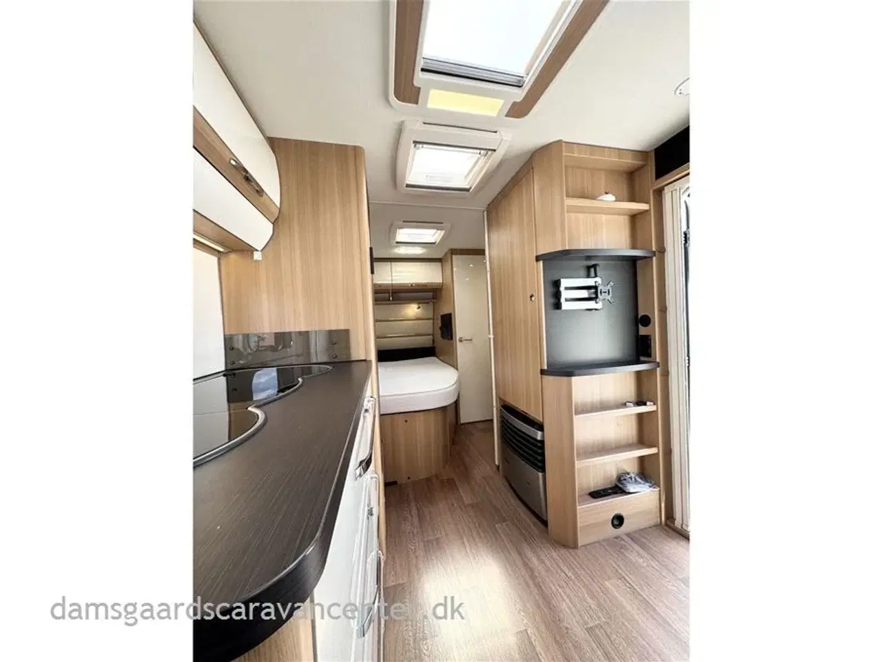 Billede 8 - 2019 - LMC Musica 470 D   Franskseng-Gulvtemp.-Mover-Telt