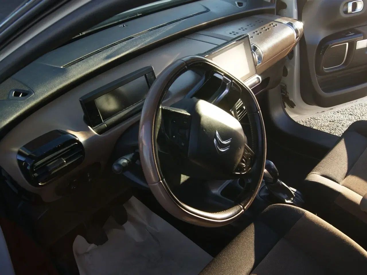 Billede 8 - Citroën C4 Cactus 1,6 Blue HDi Feel Complet start/stop 100HK 5d