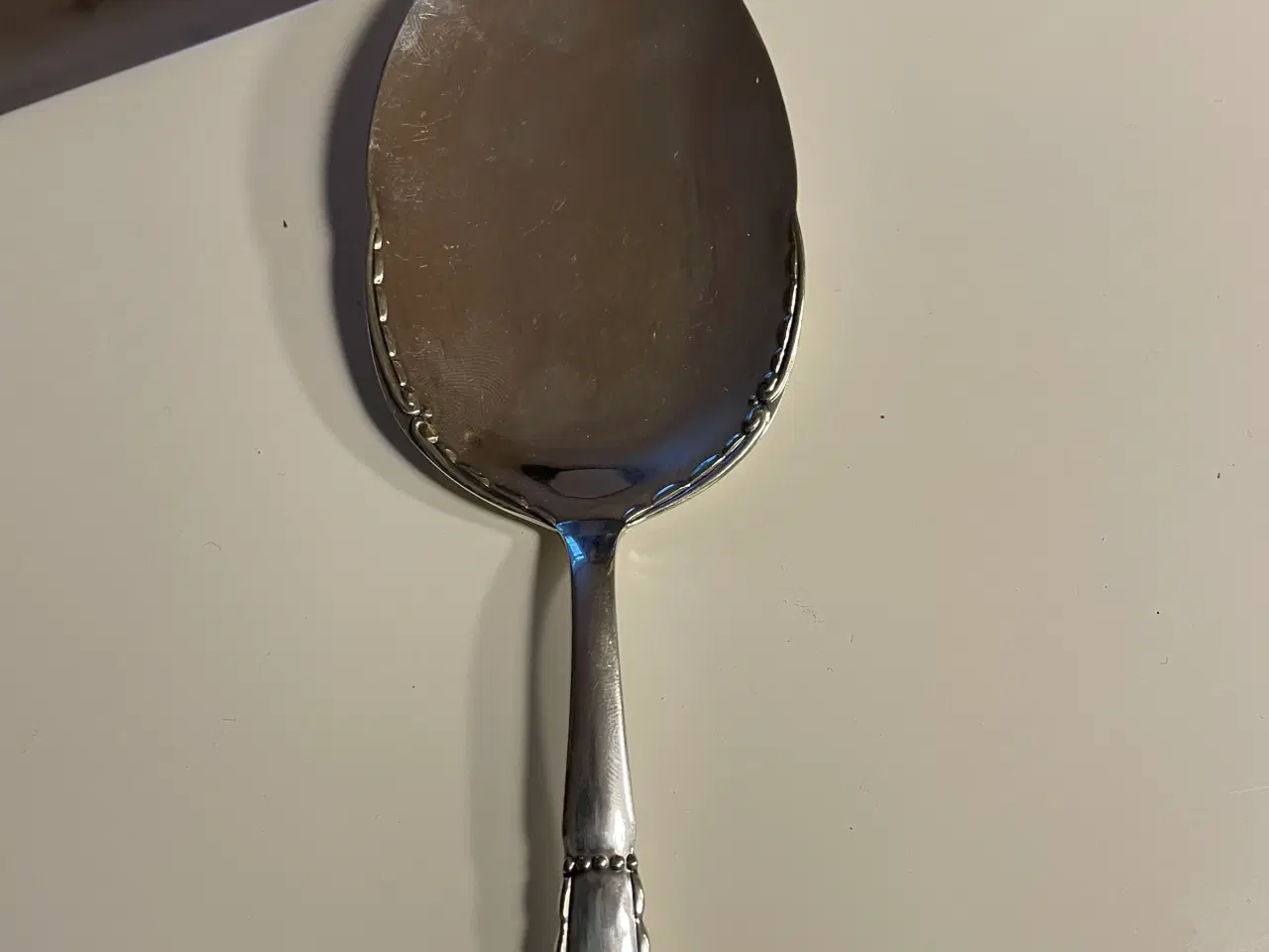 Billede 2 - Kagespade totårnet Louise.