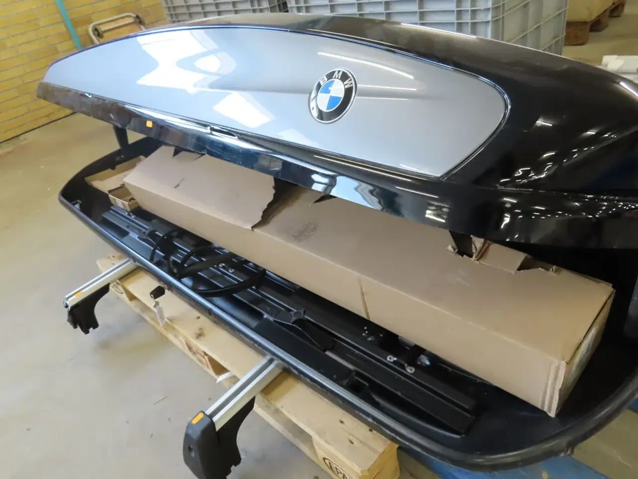 Billede 7 - BMW Tagboks inkl 2 sæt tagbøjler
