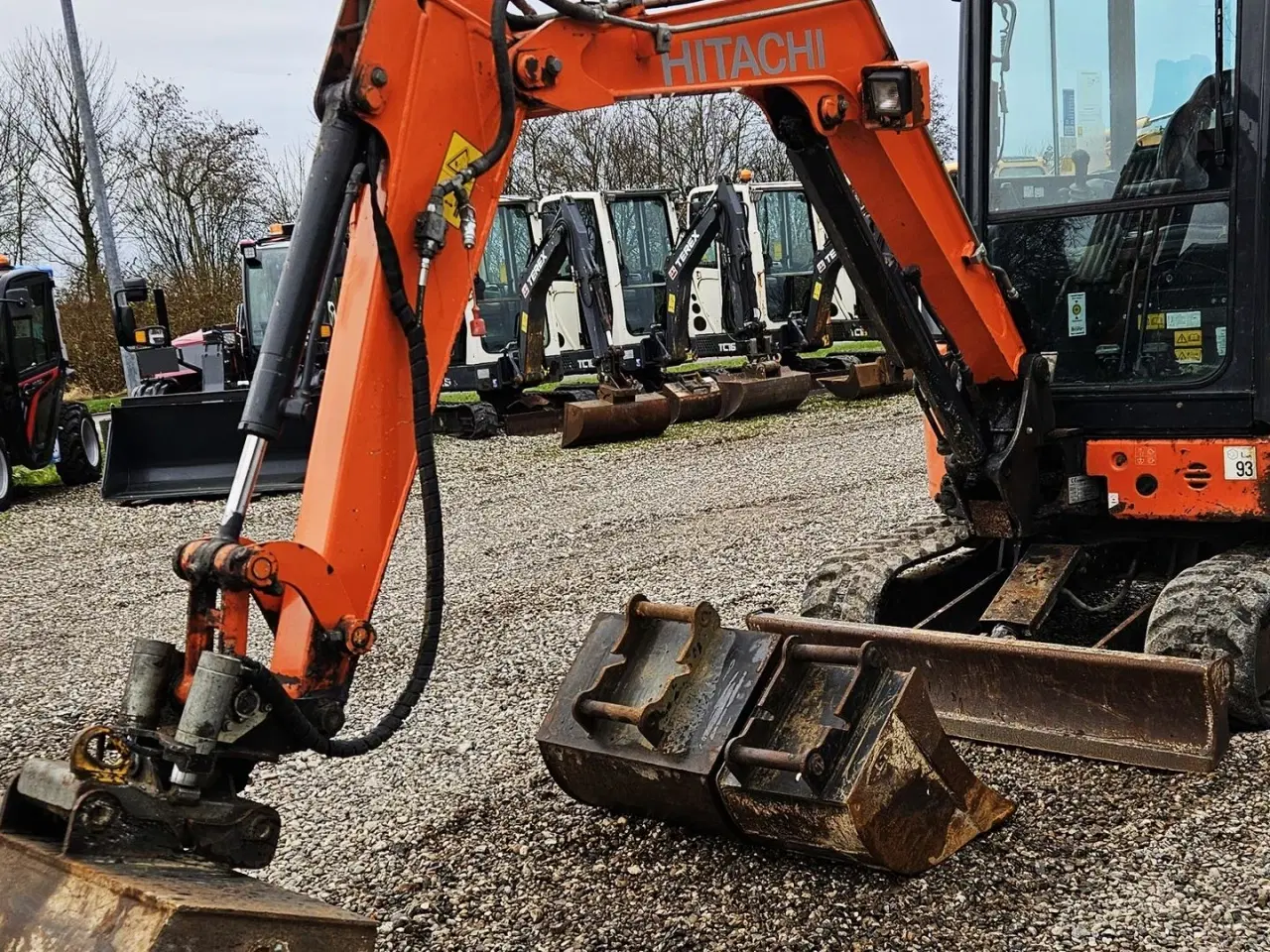 Billede 3 - Hitachi ZX26U-5A CR / tiltman skifte / skovlsæt / 4600 timer