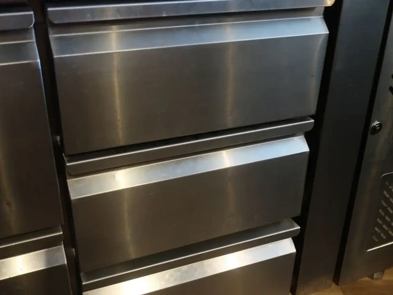 Billede 2 - Kølebord VIBOCOLD