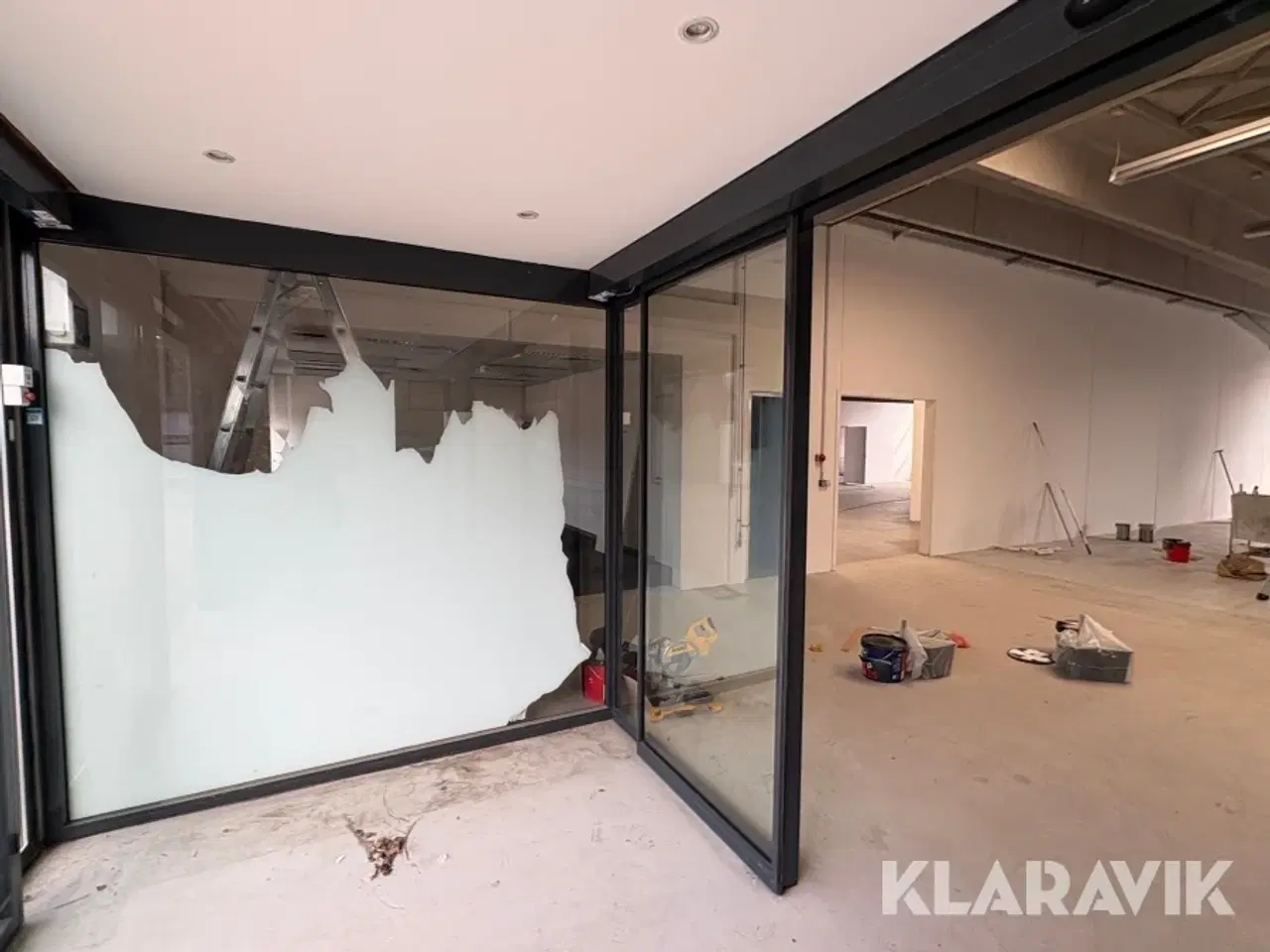 Billede 11 - Indgangsparti med vindfangssluse Record