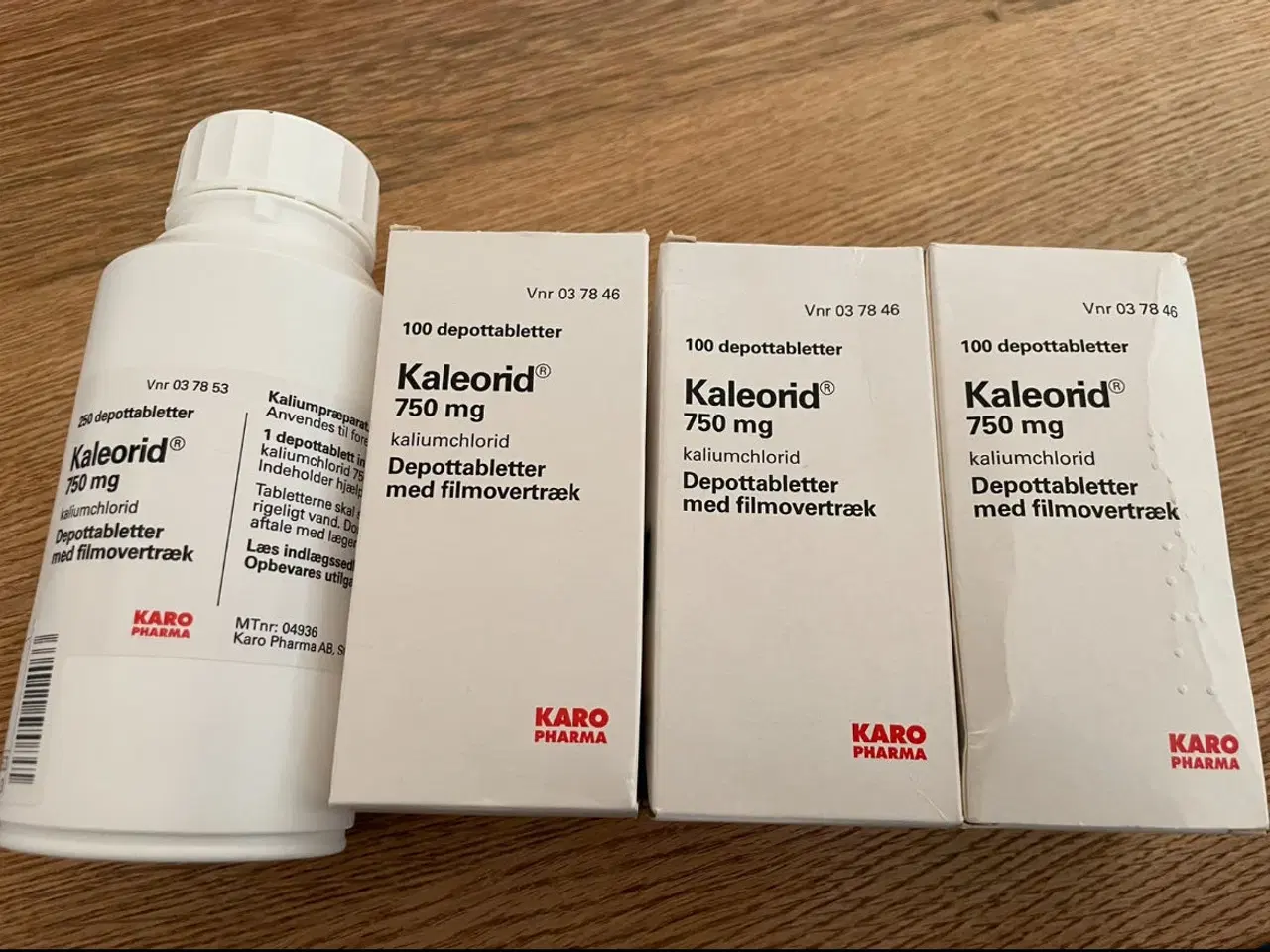 Billede 1 - 4 dåser/550 stk. Kalk tilskud  