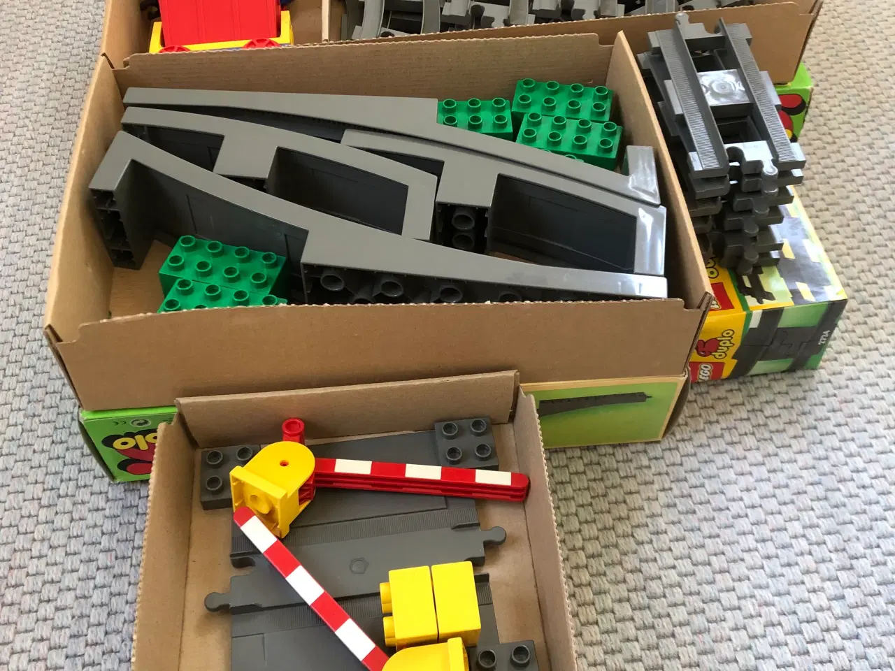 Billede 1 - Lego Duplo togbane med tilbehør