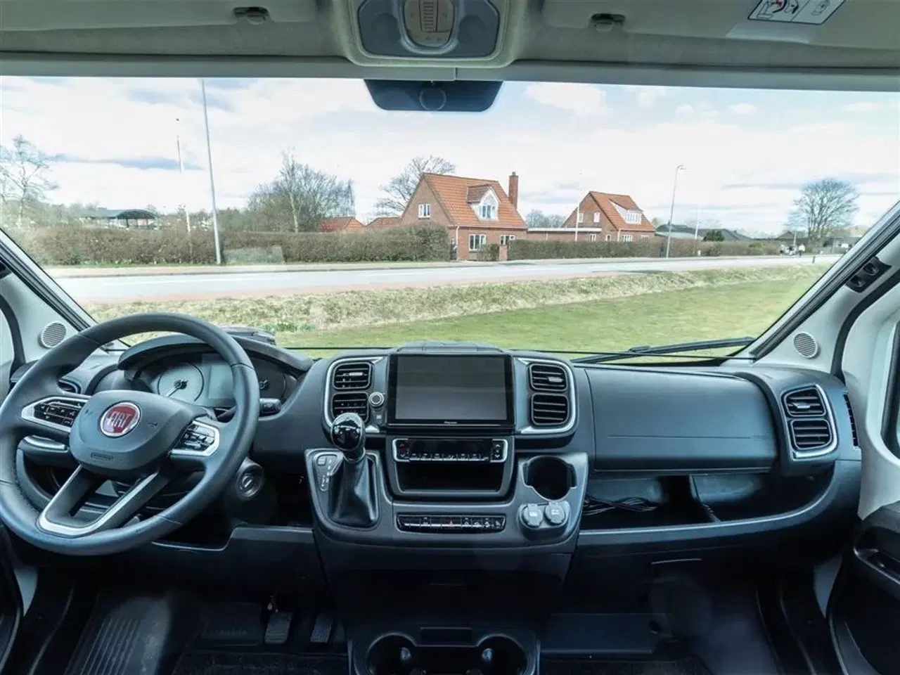 Billede 24 - 2023 - Knaus BoxStar 540 Road   Kompakt - Dieselvarme og kompressor køleskab mm.