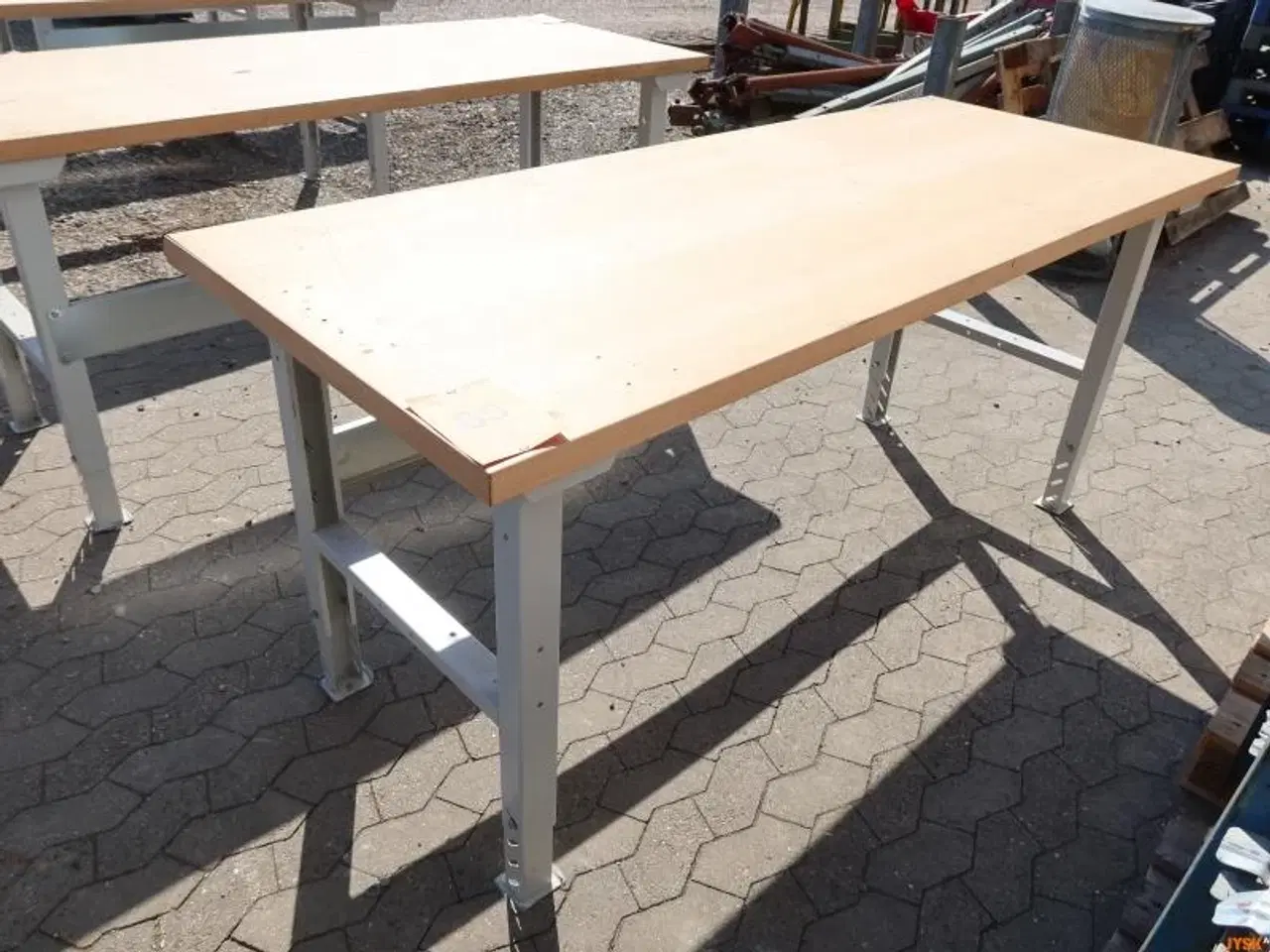 Billede 1 - ARBEJDSBORD.