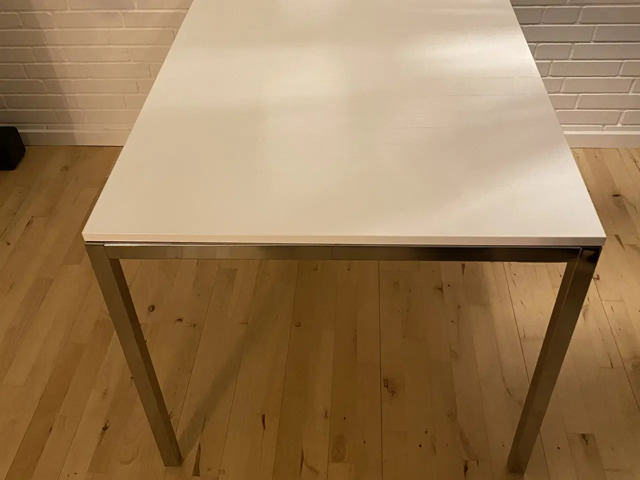 Billede 1 - Torsby spisebord