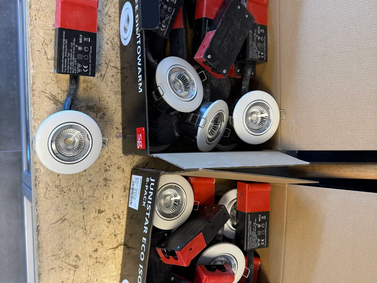 Billede 1 - Indbygningsspot 230 volt