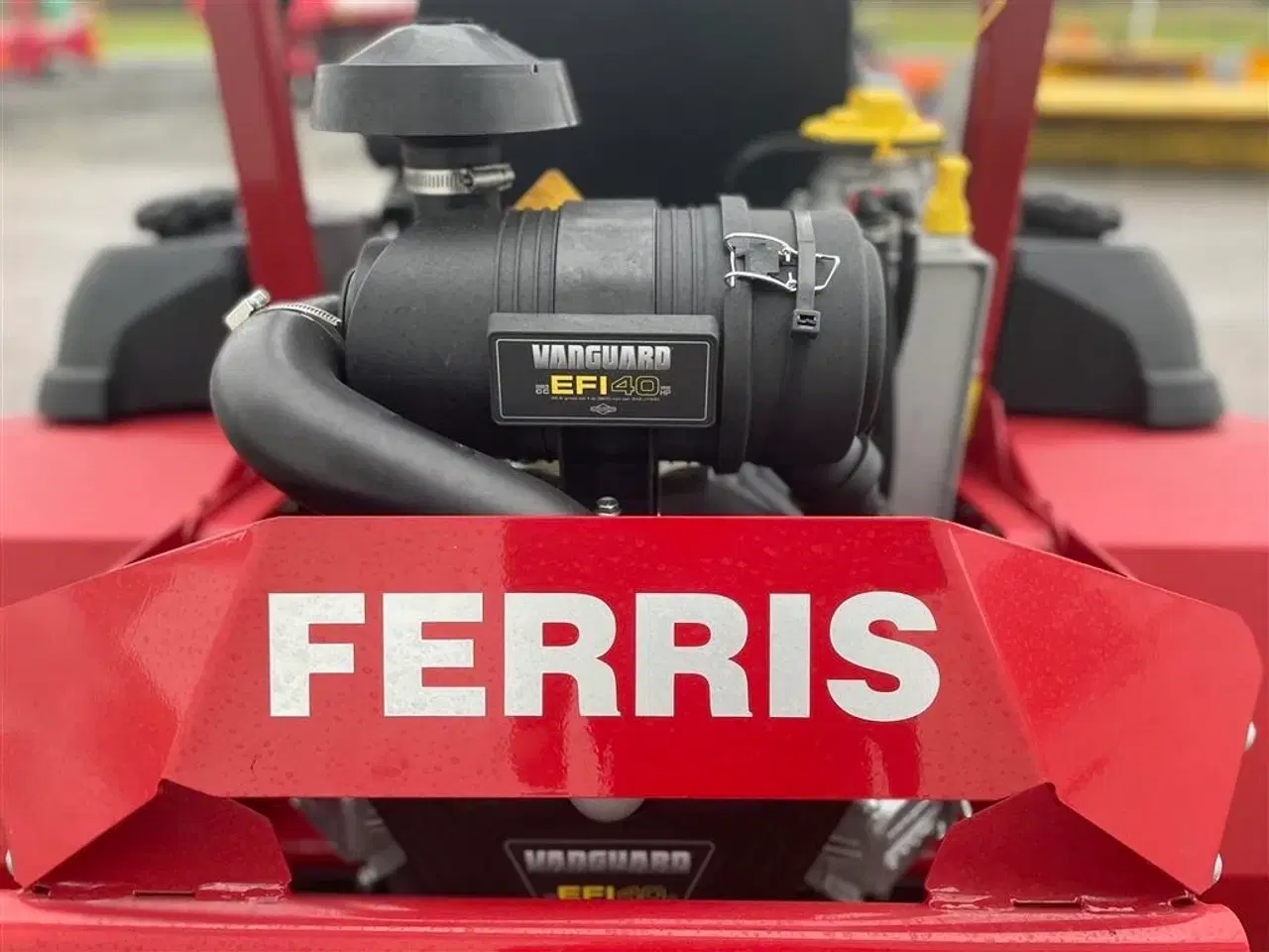 Billede 4 - Ferris ZT 3300 ISX 72" 3-1 klippebord med hydraulisk løft