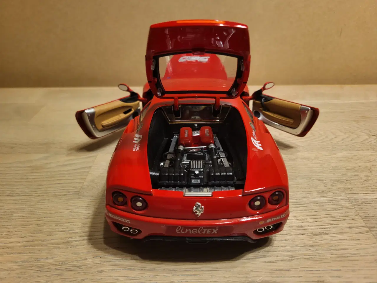 Billede 3 - Modelbil. FERRARI-360 MODENA 1999. Skala 1/18.