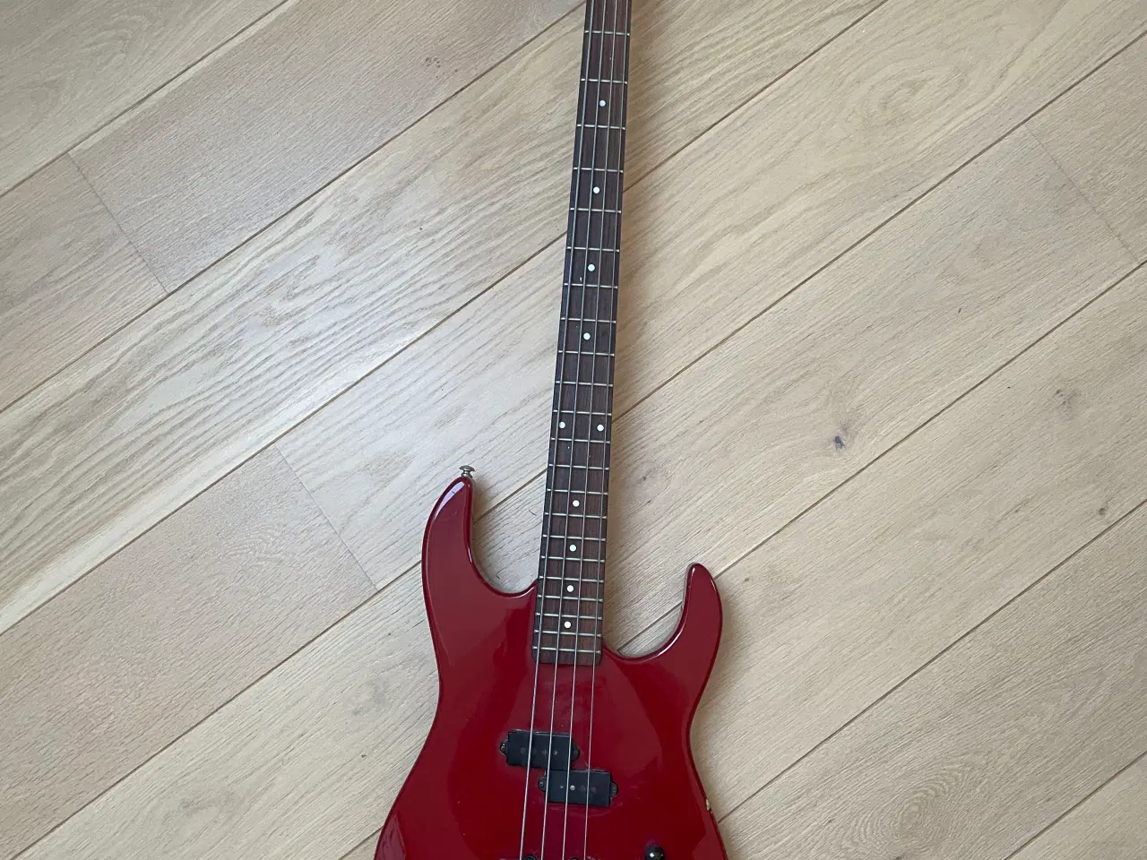 Billede 1 - B C Rich Bass