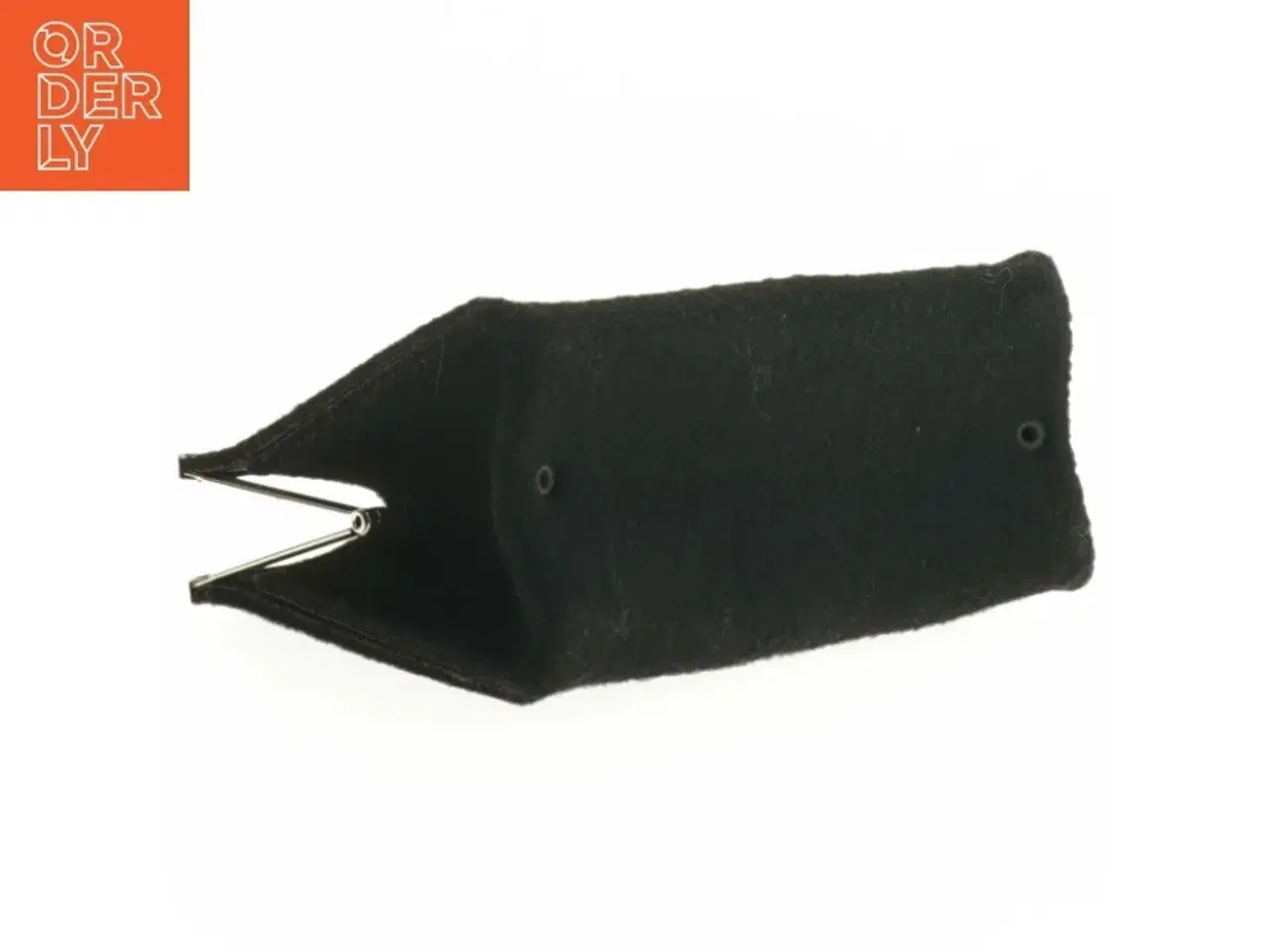 Billede 4 - Broderet stofpung med metal lukning fra Goshico (str. 16 x 11 x 7 cm)