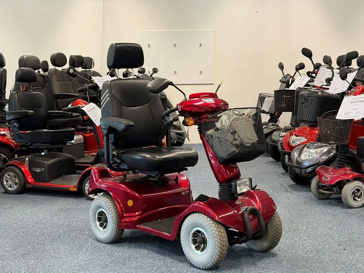 Billede 1 - Karma 747 Rød