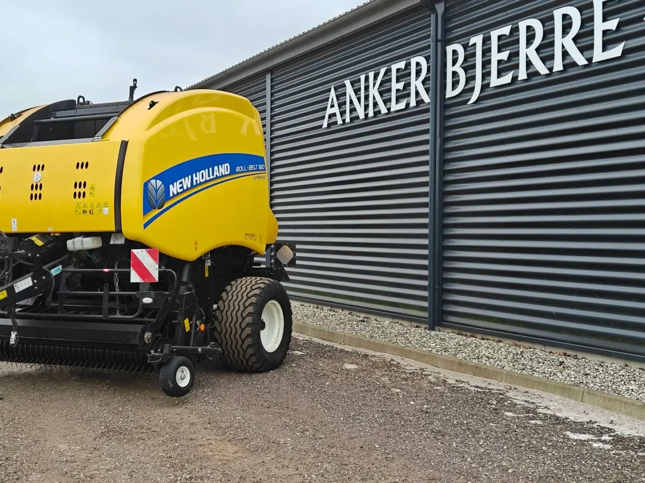Billede 1 - New Holland Roll-Belt 180 Superfeed