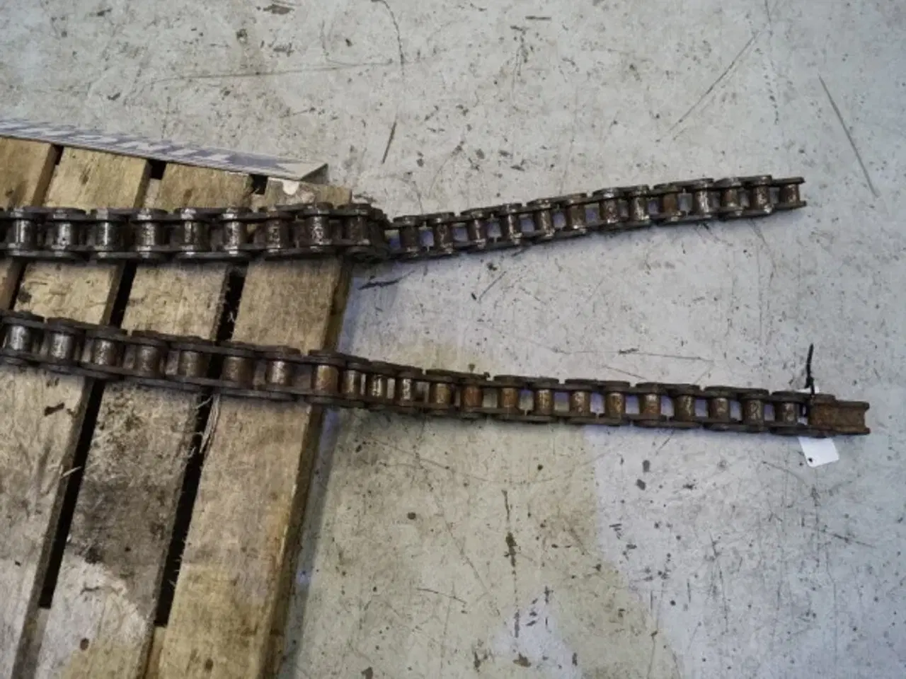 Billede 3 - Hesston 4700 Kæde stump 