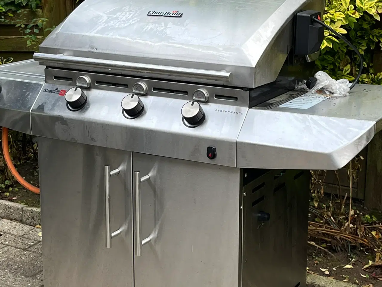 Billede 2 - CHAR-BROIL *Tru-Infrared* gasgrill med gasflaske