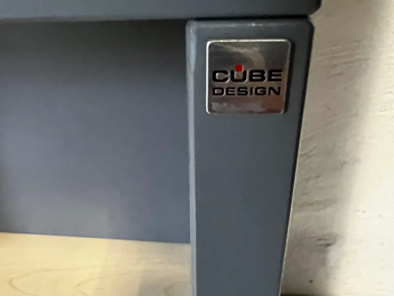 Billede 1 - Arkitekttegnet møbler Cube Design