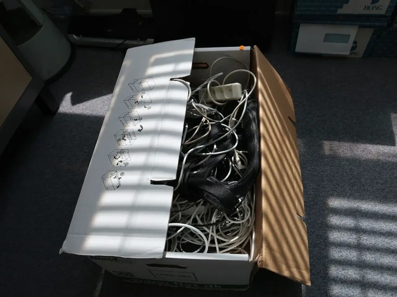 Billede 3 - Div. Elektronik, makulator REXEL RSS2232, hæftemaskine RAPID 5080Electronic m.m.