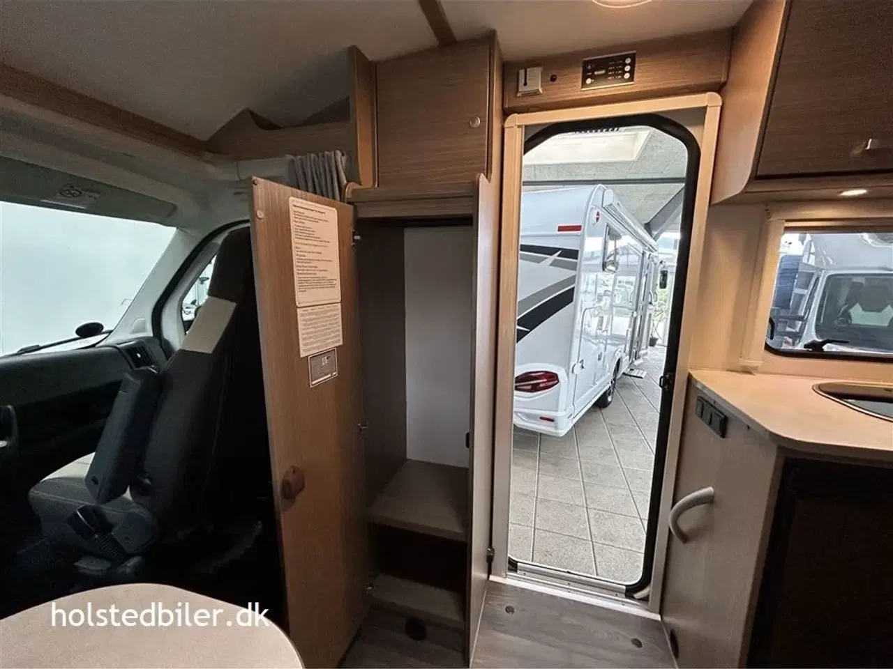 Billede 17 - 2019 - Carado V132   Kun 594 cm og lav egenvægt