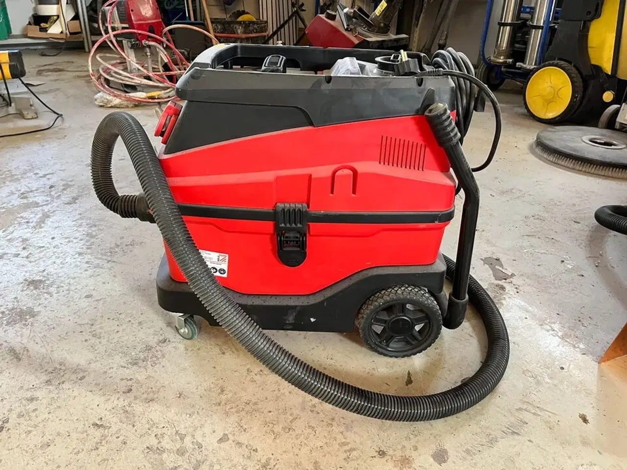 Billede 2 - Støvsuger, HOLZMANN NTS 30L SMART