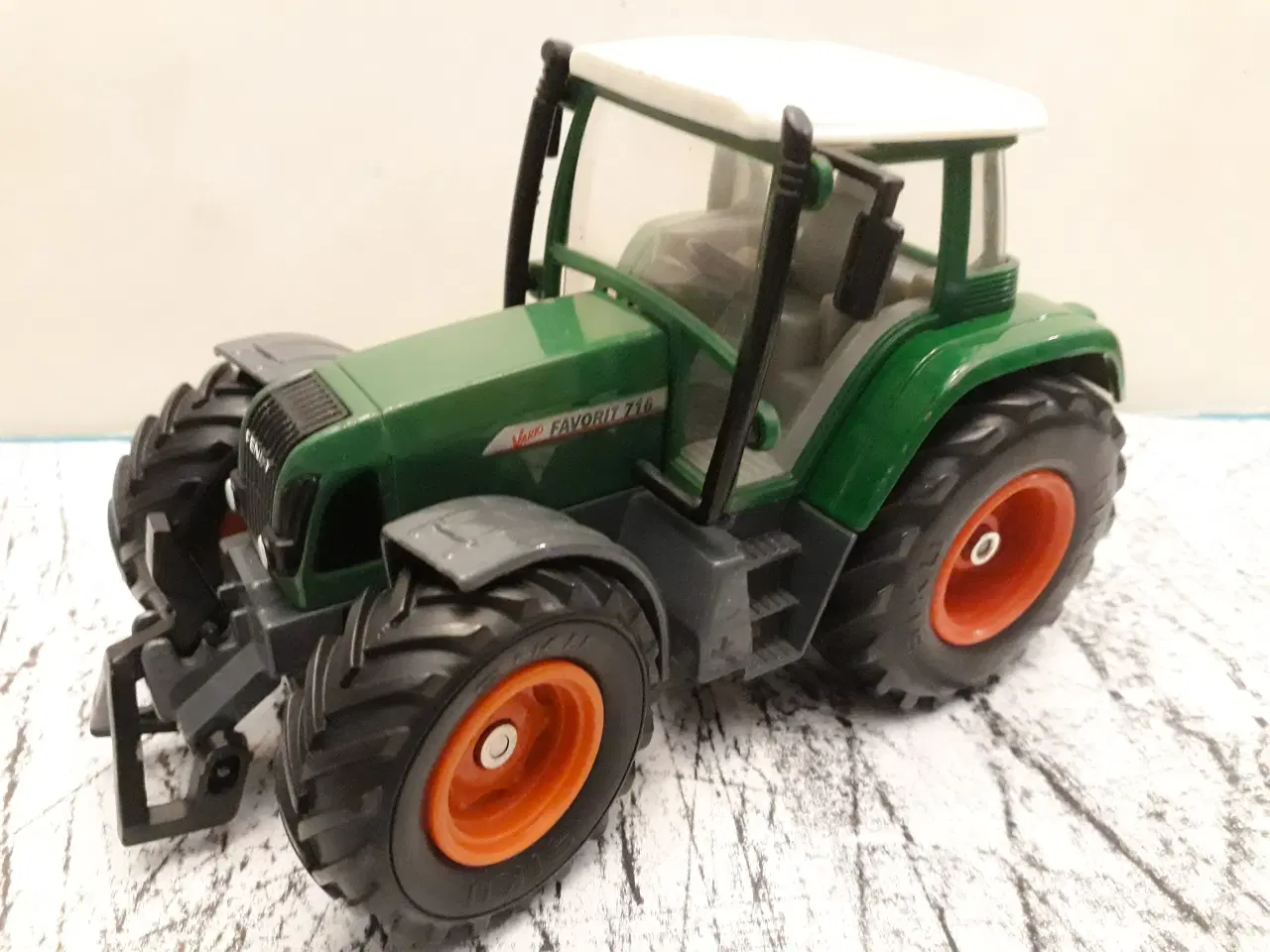 Billede 4 - Siku Fendt Favorit Vario 716 Traktor