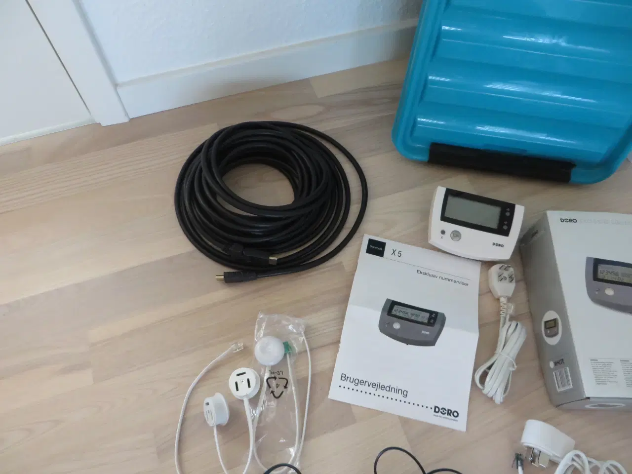 Billede 5 - Nummerviser Doro, telefonstik, USB kabel m.m.