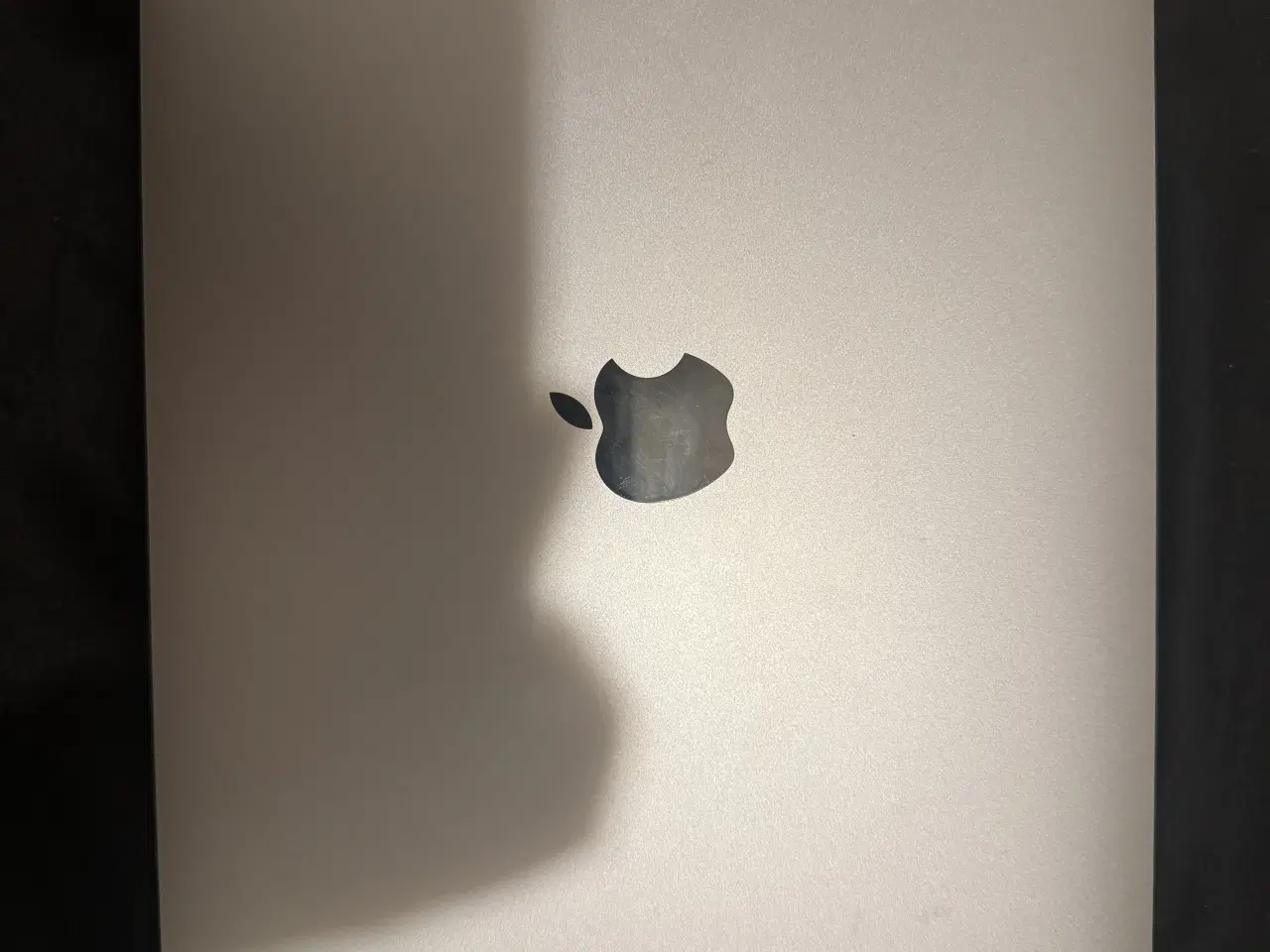 Billede 1 - Macbook air 2020, sælges!! sidste chance!!
