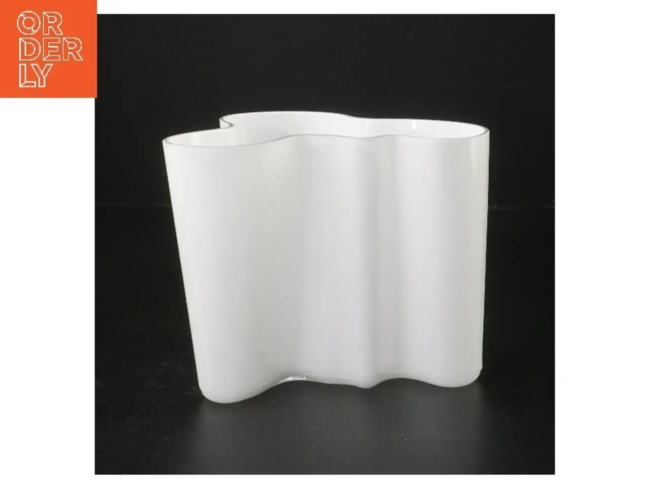 Billede 1 - Alvar Aalto vase, opal (str. 15,5x12 cm) fra aalto