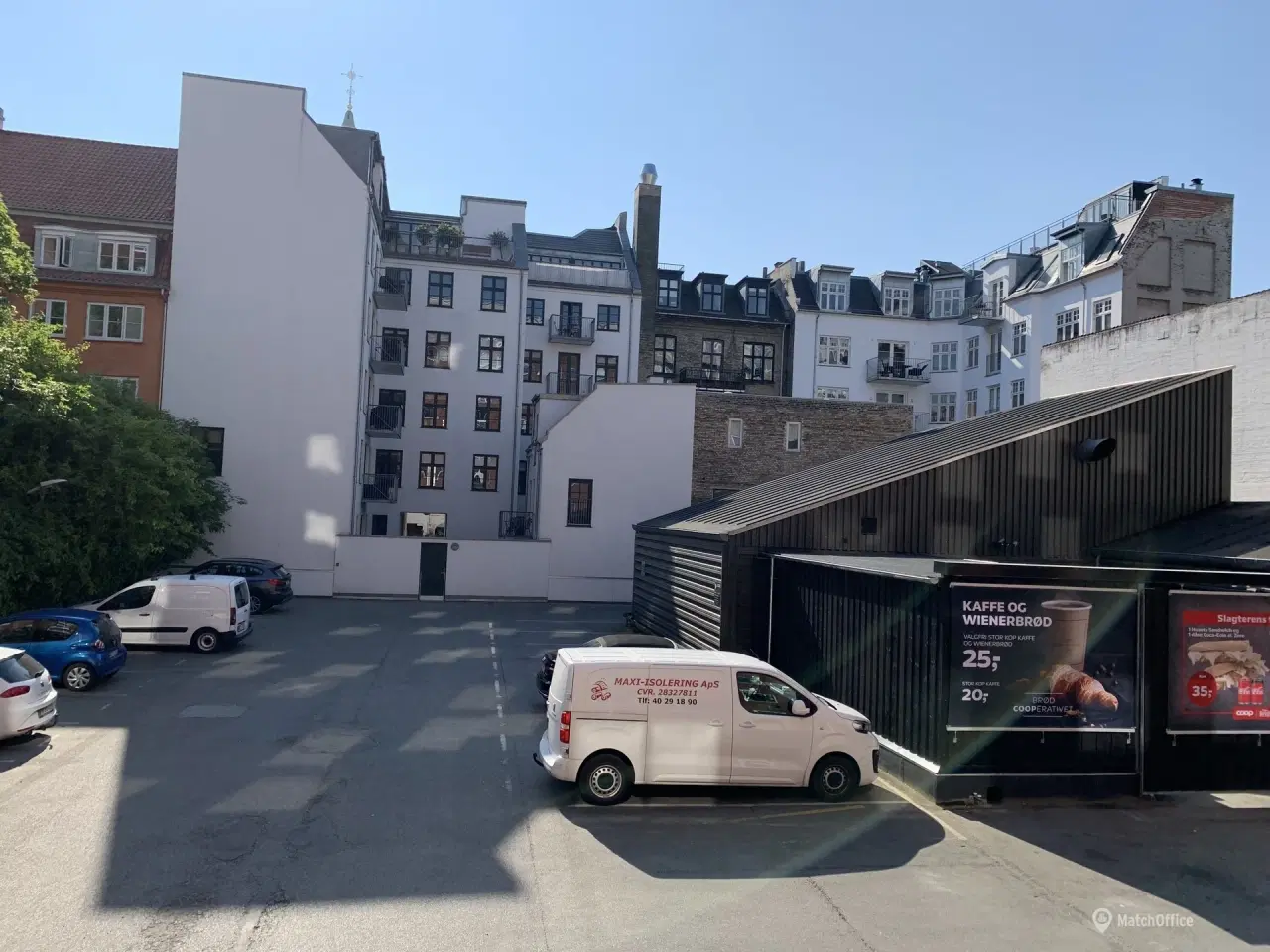 Billede 3 - 🚗 Fast parkeringsplads i aflåst p-kælder – centralt i Indre By