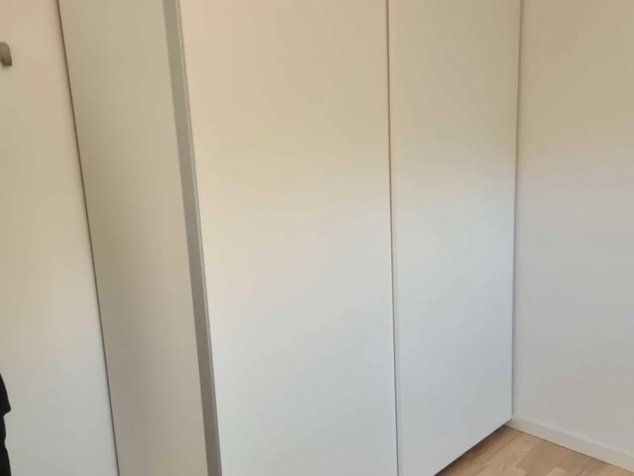 Billede 2 - PAX Hasvik garderobeskab fra Ikea