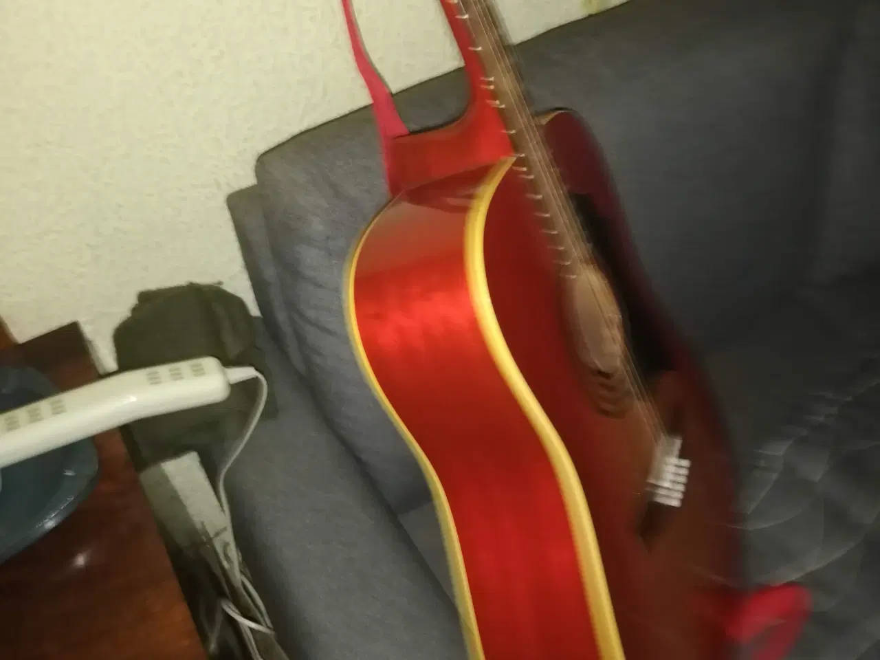 Billede 2 - Guitar såå flot