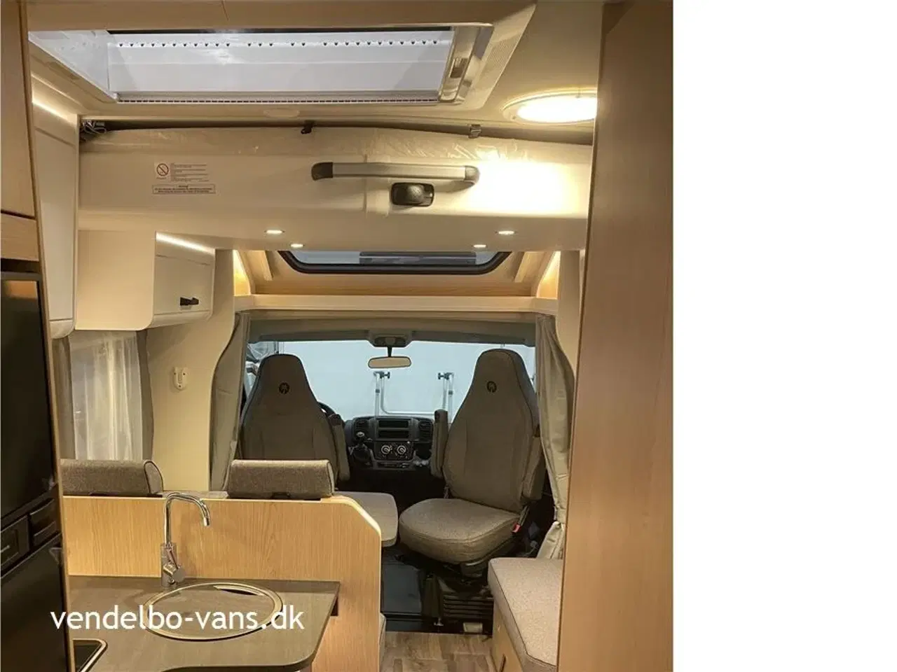 Billede 10 - 2024 - SunLight T 67   Enkeltsenge + hæve/sænkeseng 5.S. sele plads