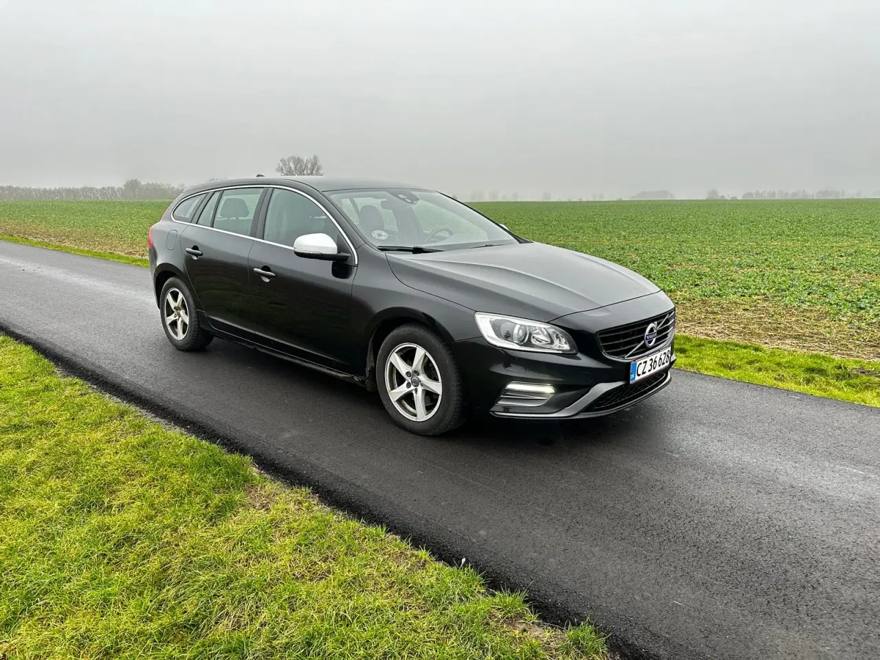 Billede 3 - Volvo V60 2,0 D3 150 R-Design Business aut.