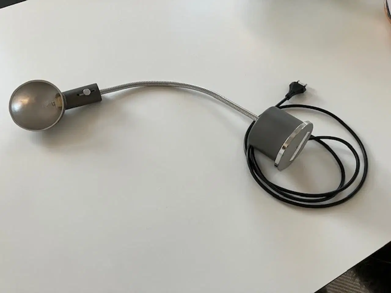 Billede 2 - Asger BC-140 Grå retro skrivebordslampe