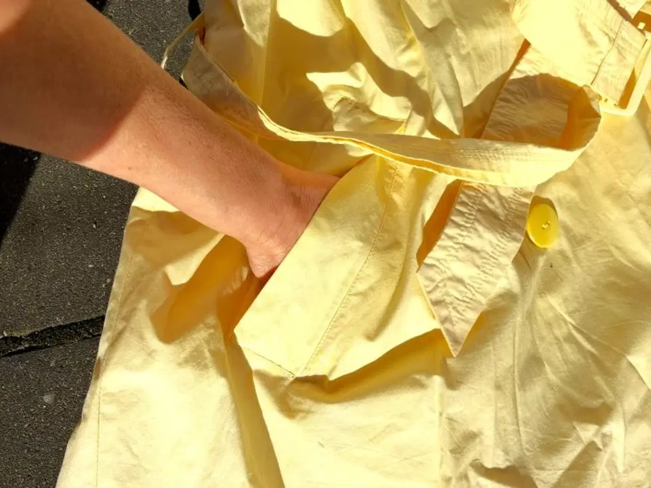 Billede 3 - Forårsgul trenchcoat/cottoncoat med matchende for