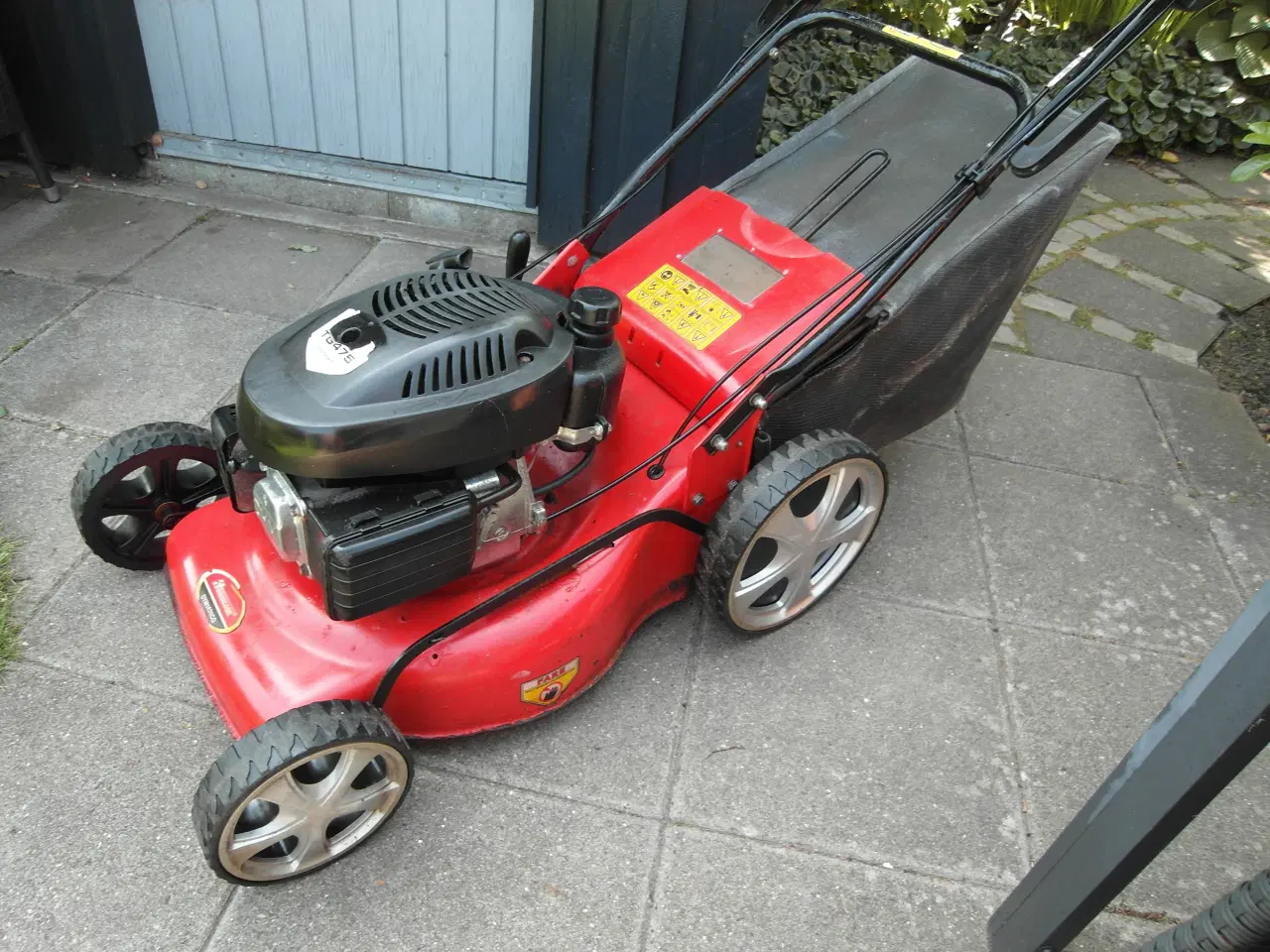 Billede 9 - Plæneklipper Hurricane med opsamler.