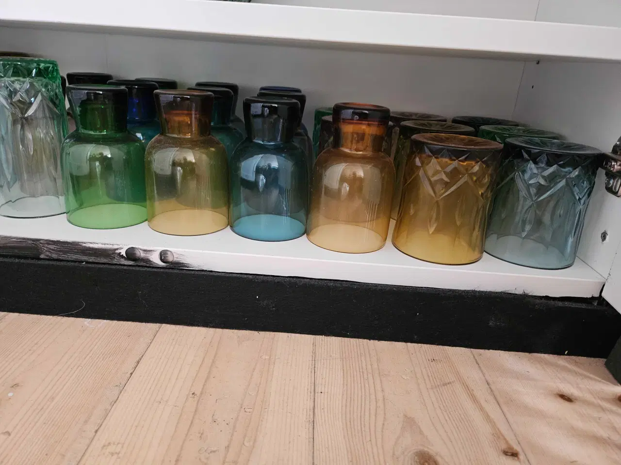 Billede 9 - Lyngby farvede glas 