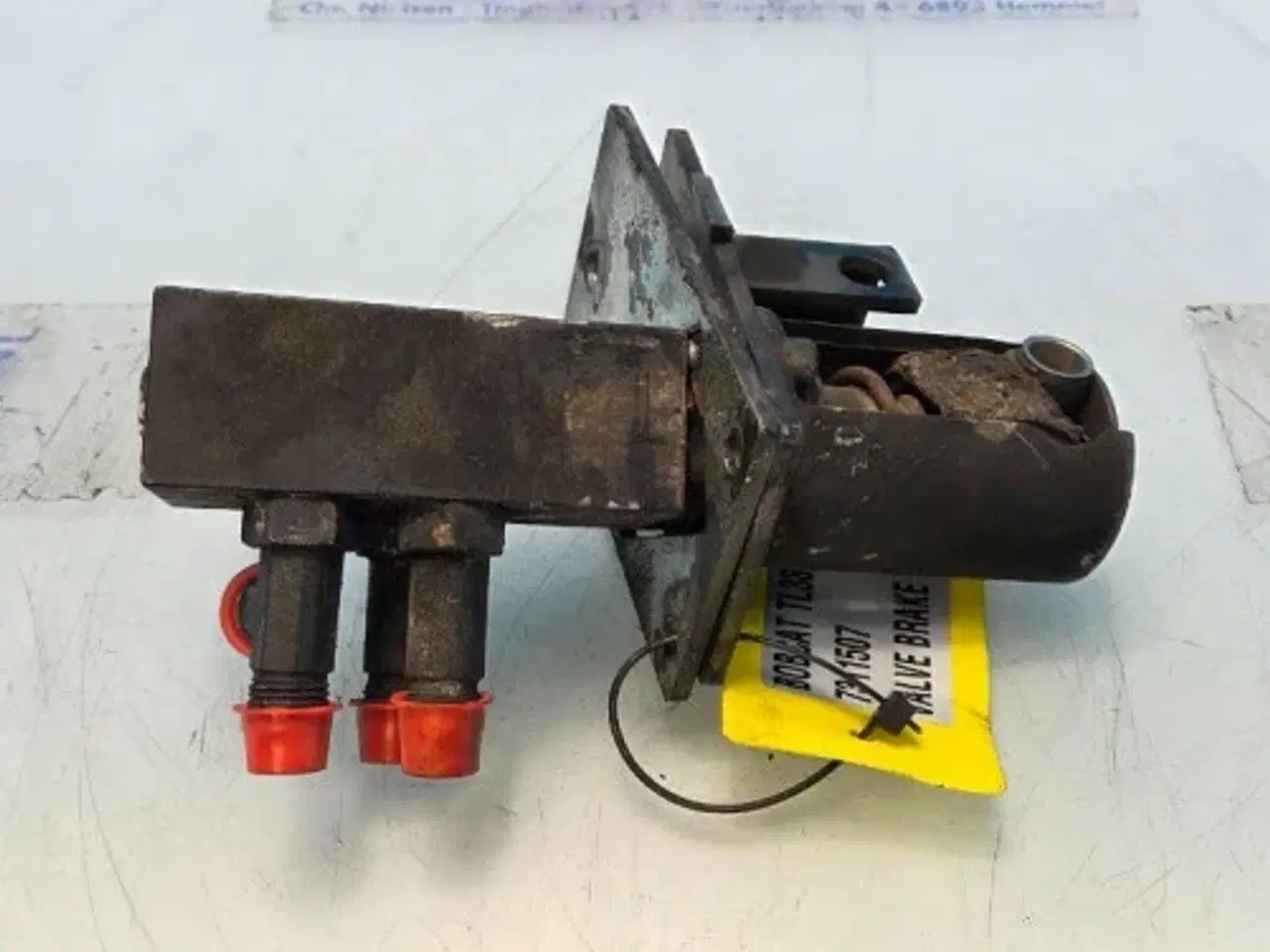 Billede 13 - Bobcat  TL38.70X  Hydraulikventil 7311507