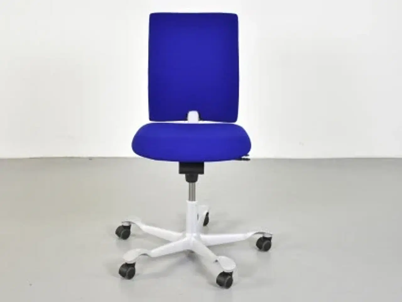Billede 1 - Häg h04 4100 kontorstol med blåt polster og sølvgråt stel