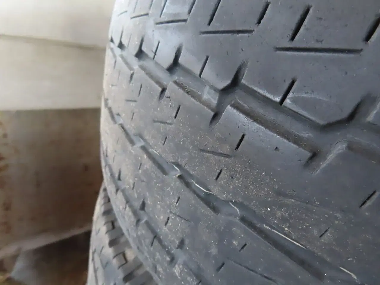 Billede 4 - 4 stk sommerdæk på fælge til VW Crafter (TOYO HO8 dæk)