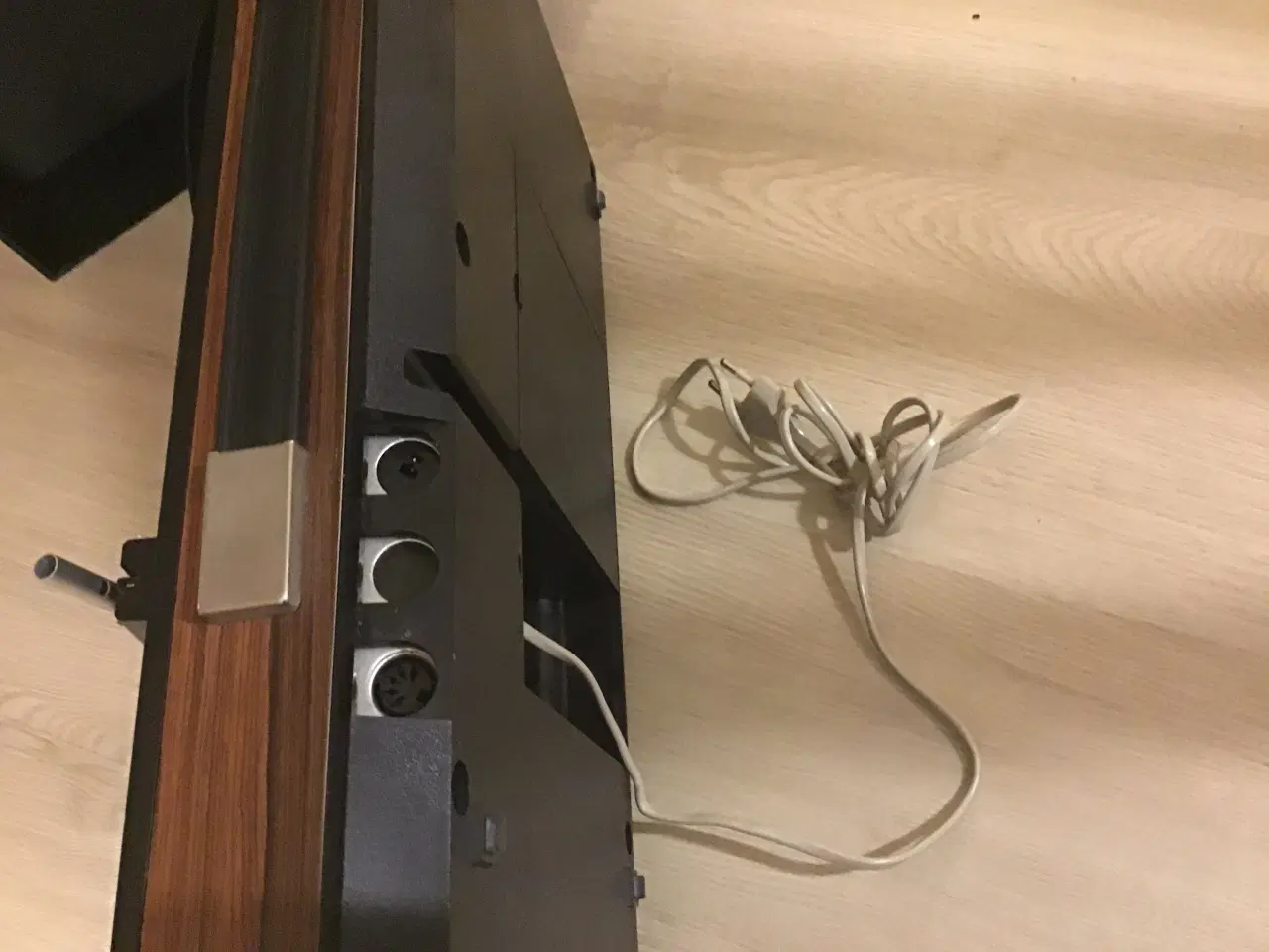 Billede 4 - Pladespiller med højtaler Retro