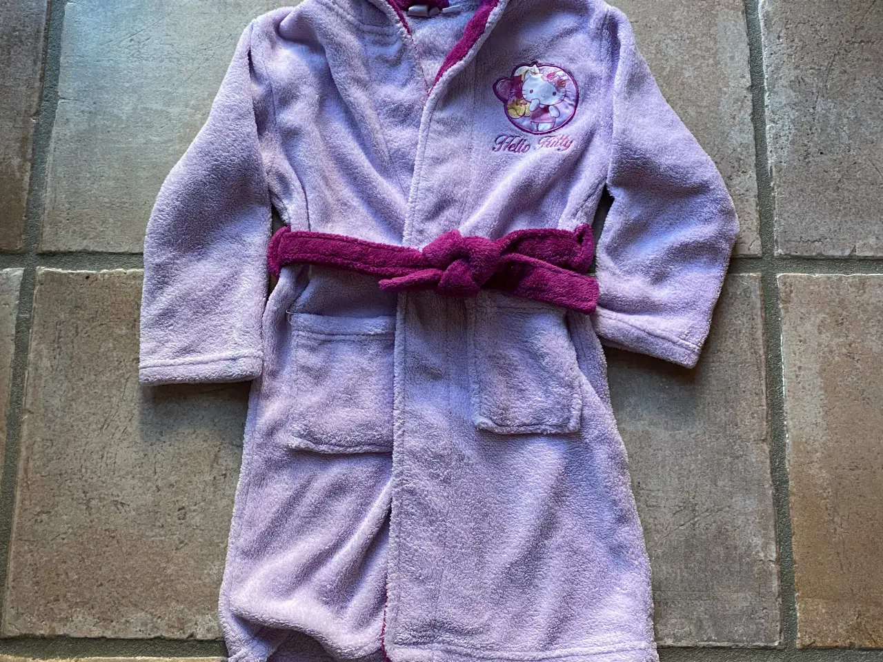 Billede 12 -  tshirt,  træningsbukser, badedragt